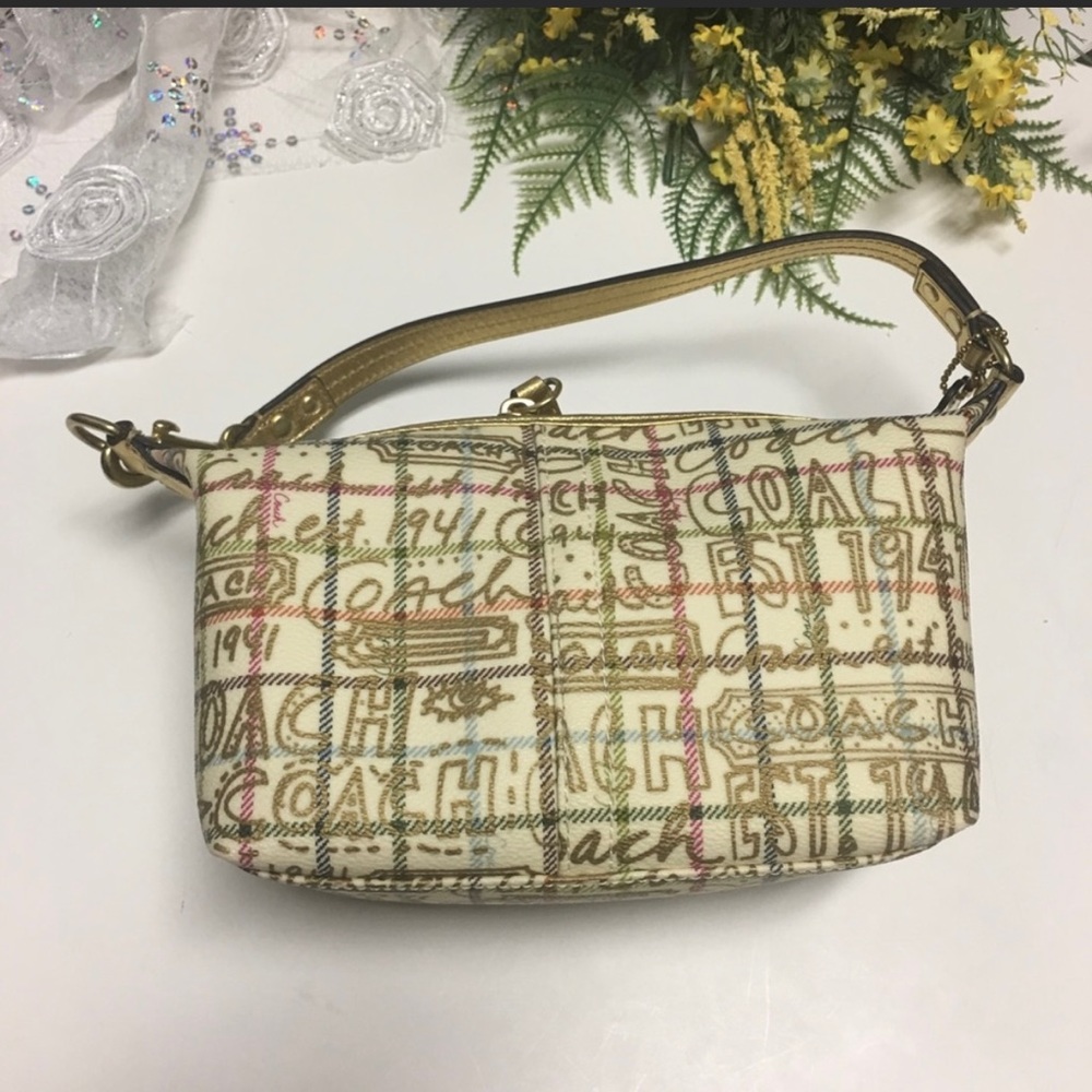 Coach Mini Classic